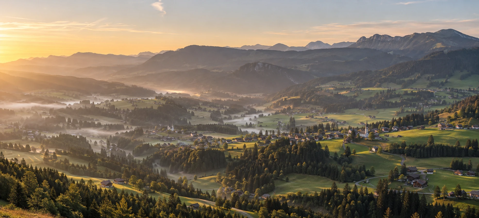 Generierte Landschaftsansicht des vorderen Bregenzerwaldes bei Sonnenaufgang, inspiriert vom Blick vom Hochhäderich